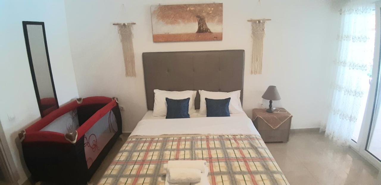Villa Maria swimming pool apartment Nea Skioni Esterno foto
