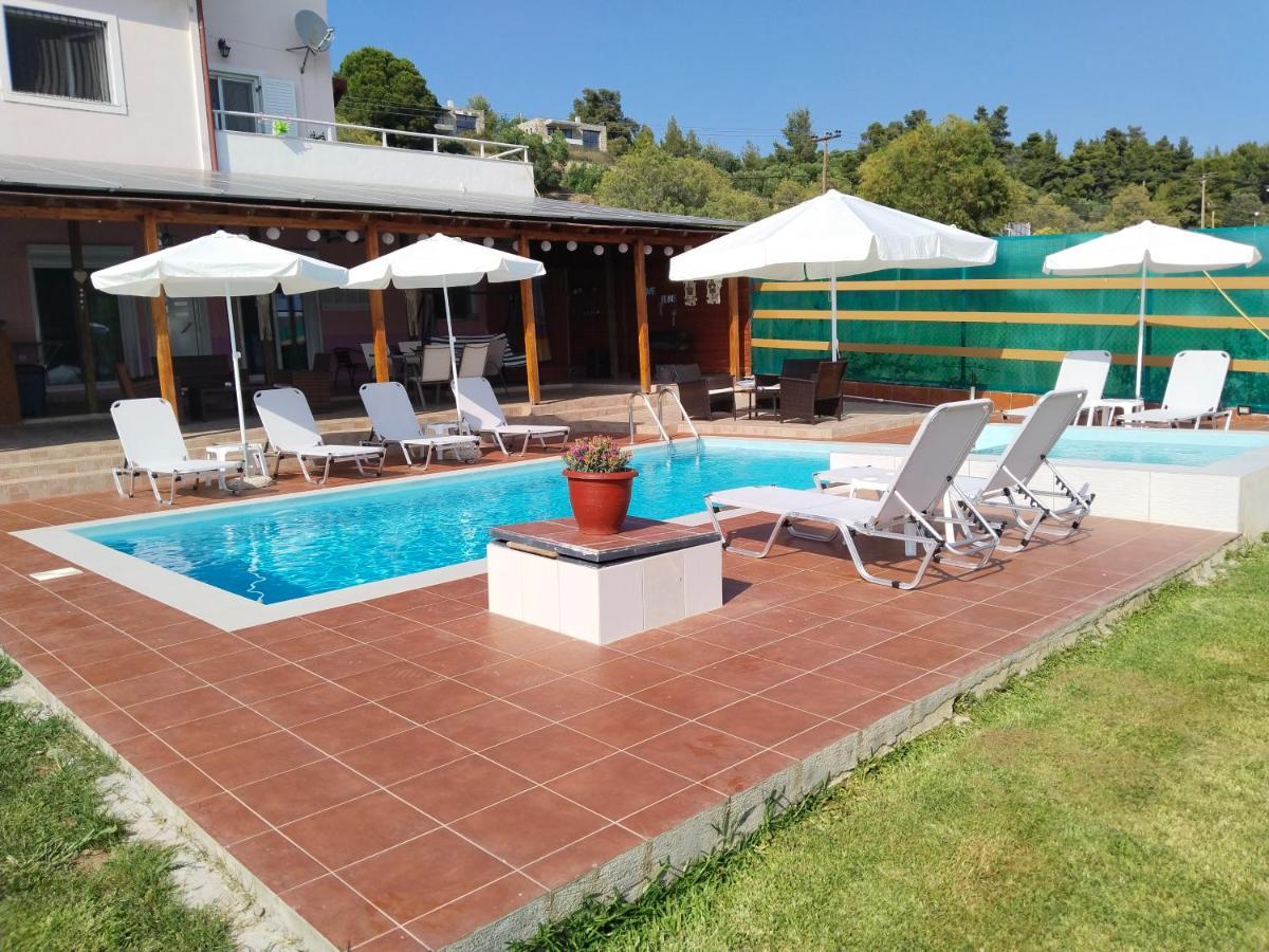 Villa Maria swimming pool apartment Nea Skioni Esterno foto